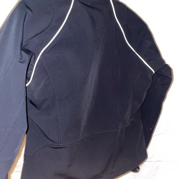 Jacket - Picture 4 of 4